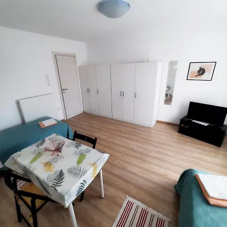 Apartment Argonauti With Free Parking